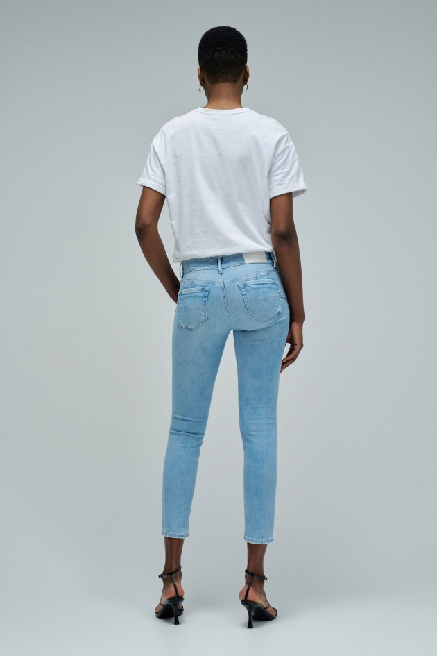 VAQUEROS WONDER PUSH UP CROPPED SKINNY