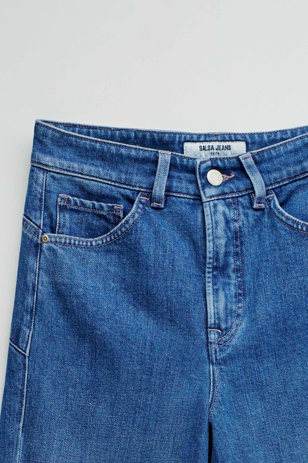 FAITH PUSH IN STRAIGHT JEANS