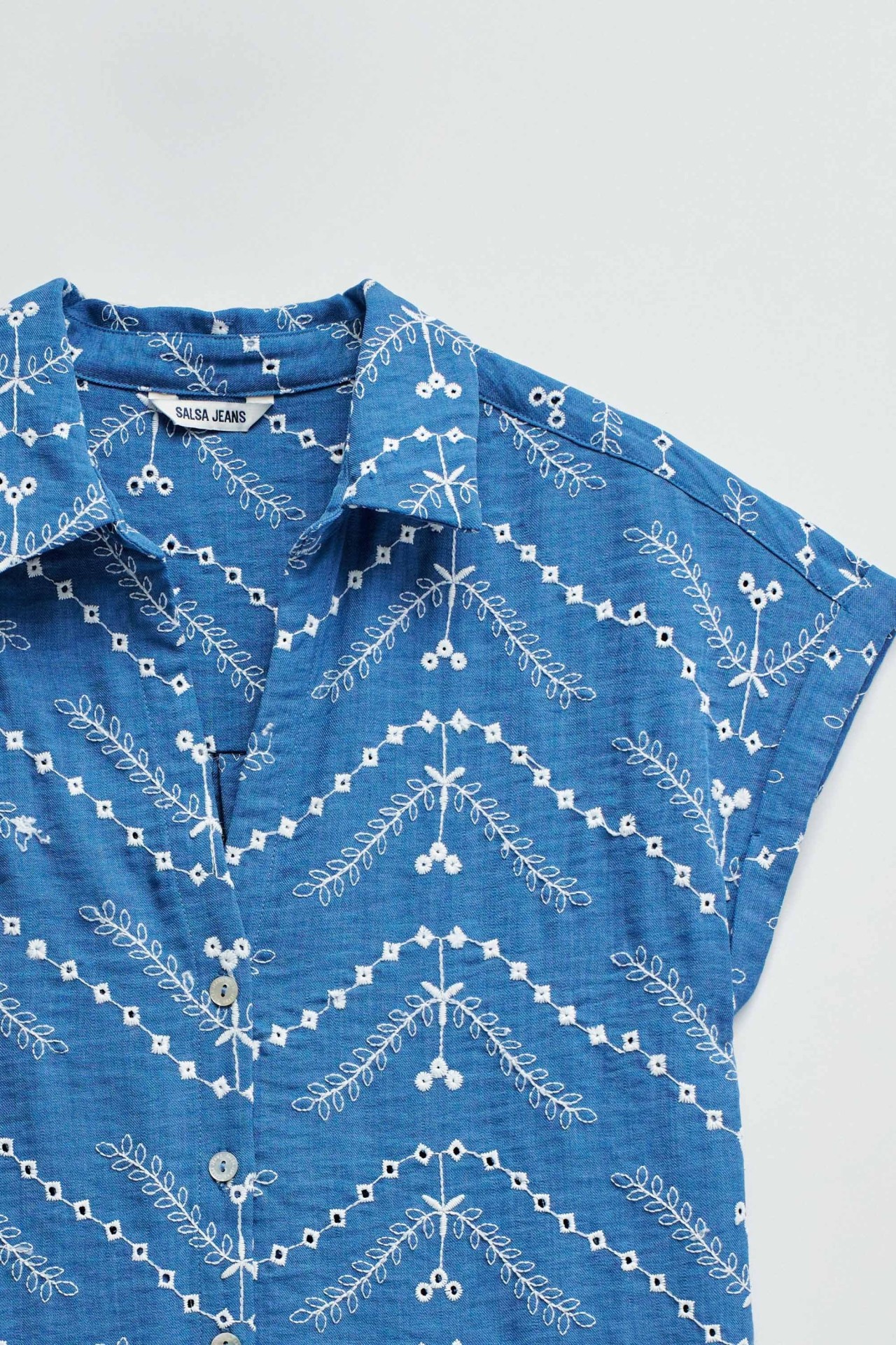 SHIRT MET BORDUURWERK