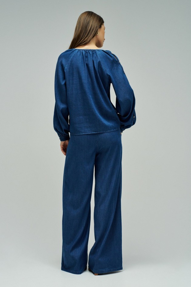BLUSA EM LIGHTDENIM