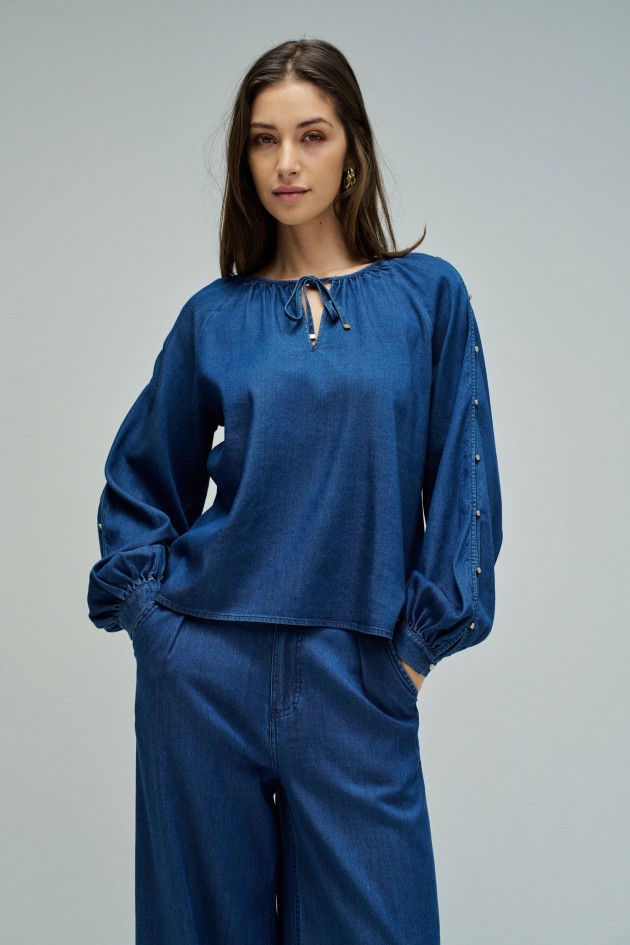 BLUSA EM LIGHTDENIM