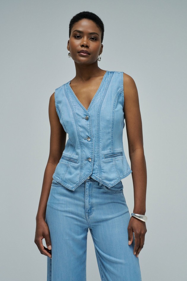 VEST IN LIGHTDENIM