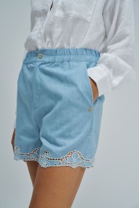 SHORTS WITH EMBROIDERY