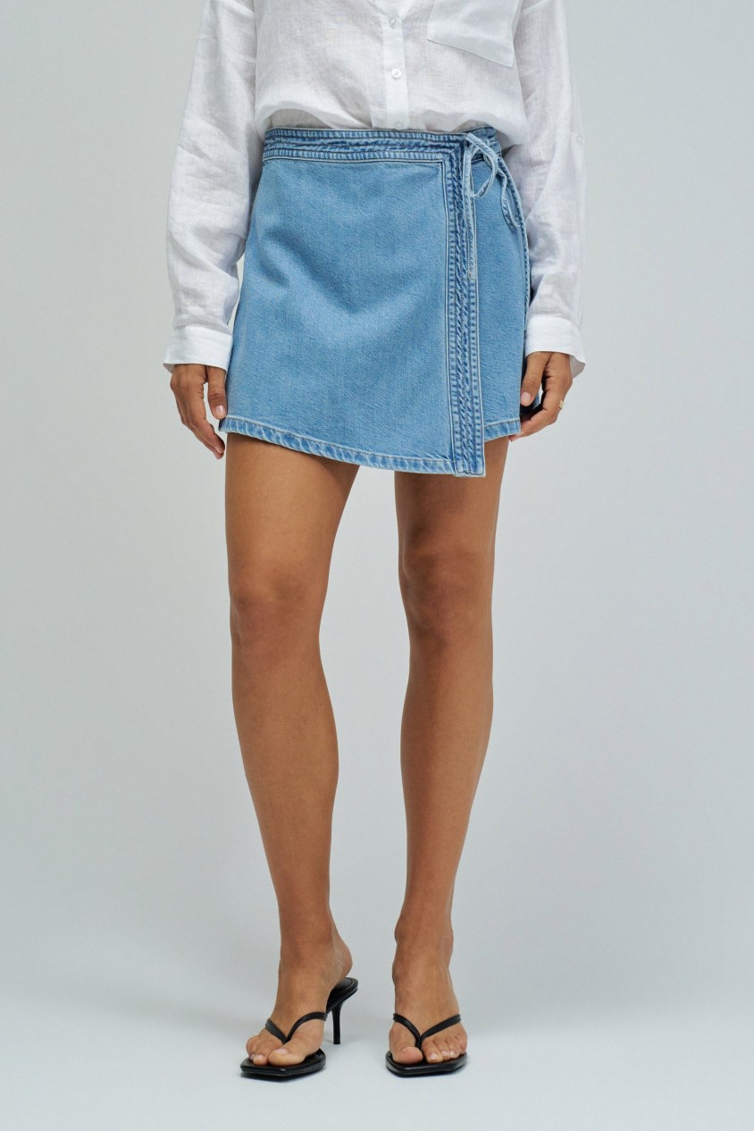 SKORT IN LIGHTDENIM