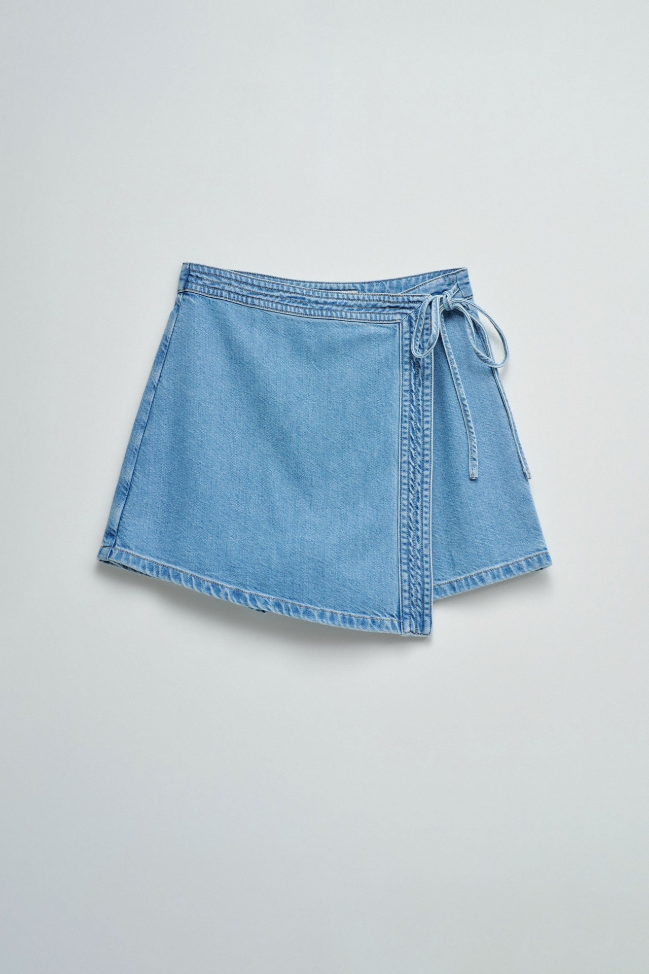 SKORT IN LIGHTDENIM