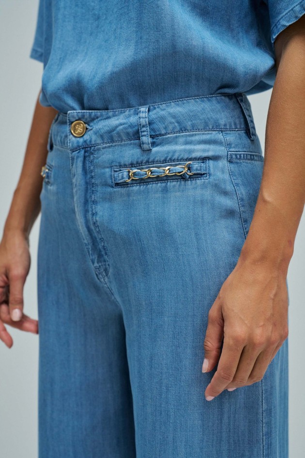 LICHTDENIM BROEK MET WIDE PIJPEN
