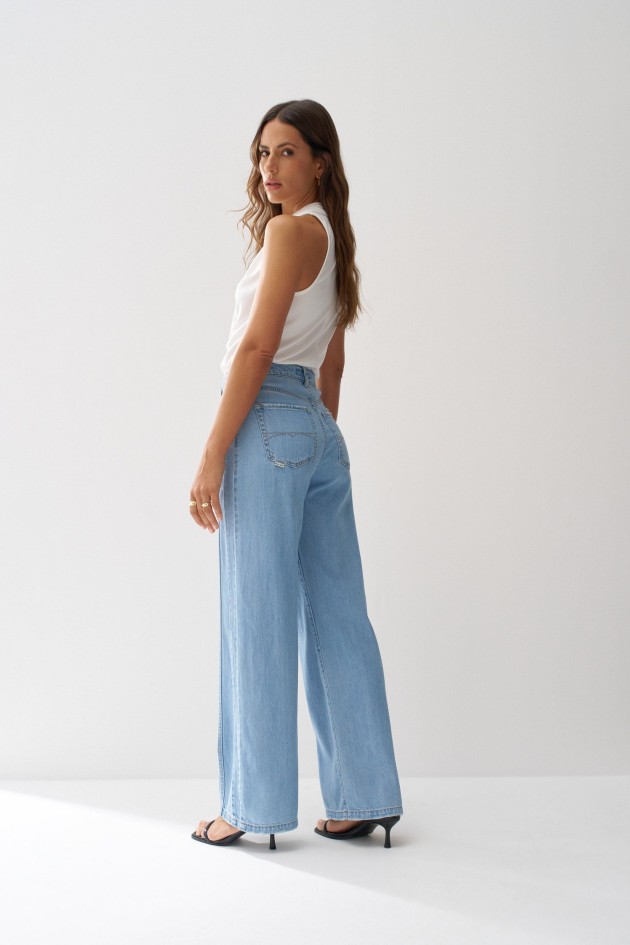 WIDE LEG JEANS