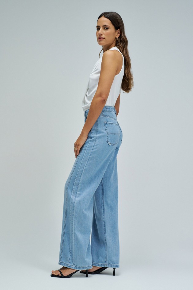 WIDE LEG JEANS