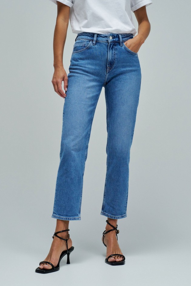 TRUE CROPPED SLIM JEANS