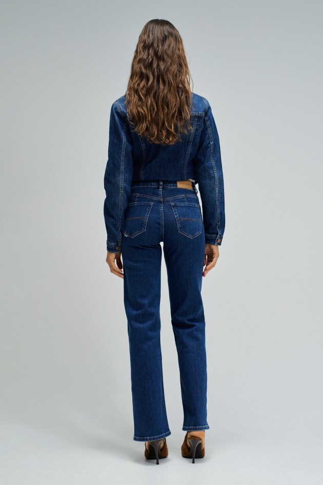 TRUE STRAIGHT JEANS