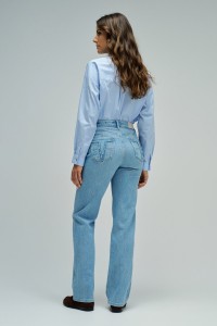 TRUE STRAIGHT JEANS