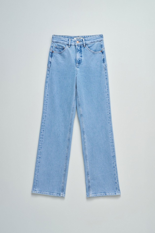 FAITH PUSH IN STRAIGHT JEANS