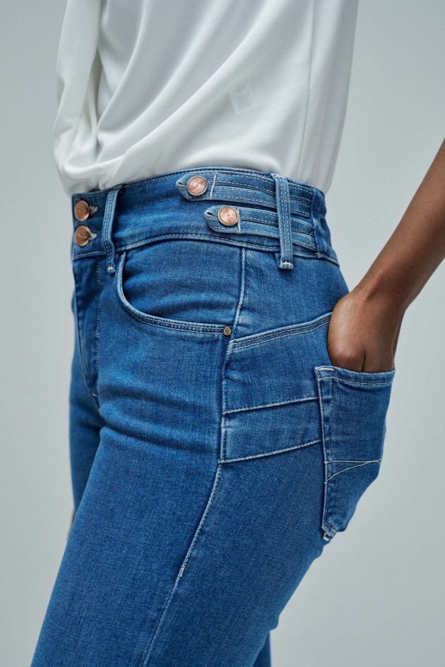 JEAN SECRET PUSH IN STRAIGHT
