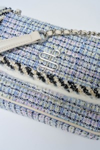 TASCHE AUS TWEED