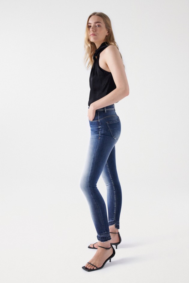 FAITH PUSH IN CROPPED SKINNY JEANS