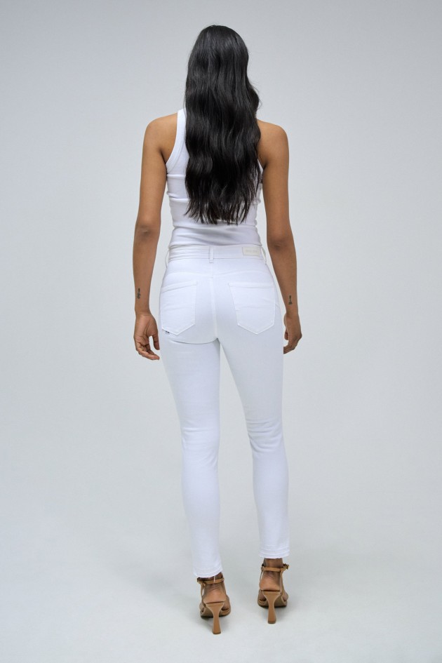 VAQUEROS FAITH PUSH IN CROPPED SKINNY