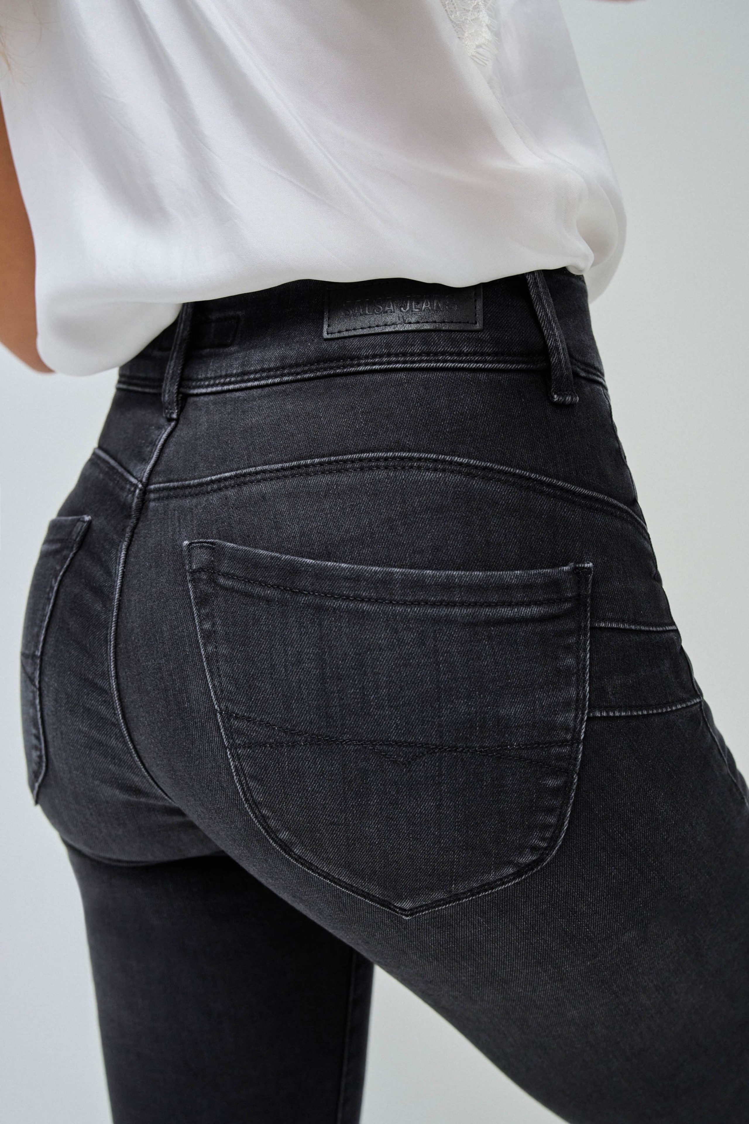 JEANS SECRET PUSH IN SKINNY