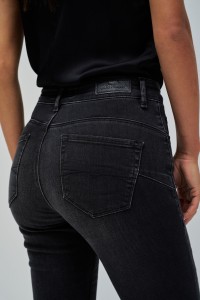 FAITH PUSH IN FLARE JEANS