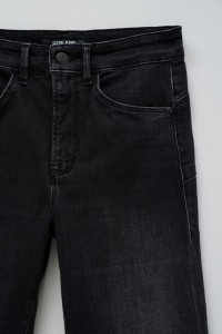 FAITH PUSH IN FLARE JEANS