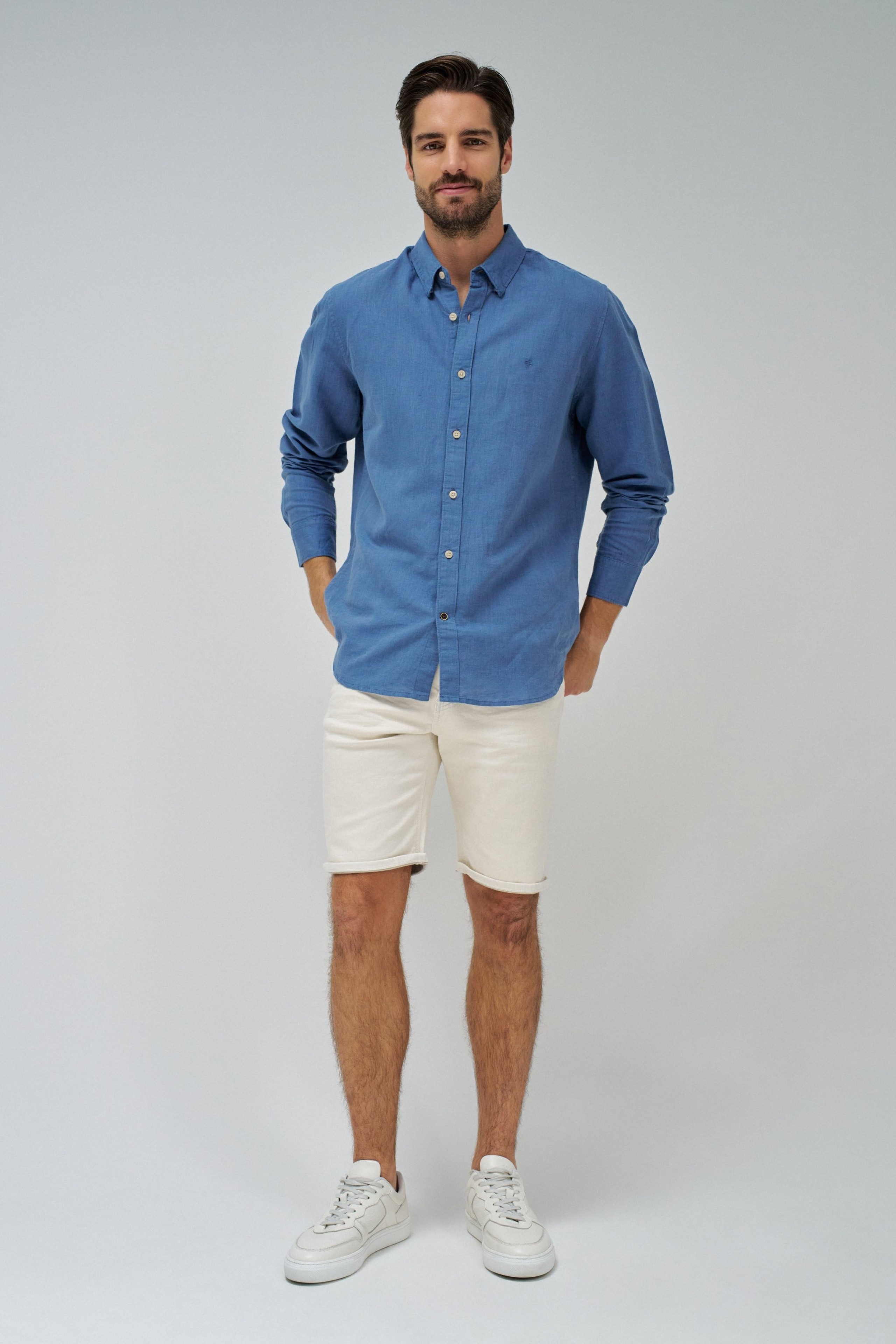 COLOURED DENIM S-ACTIV SHORTS