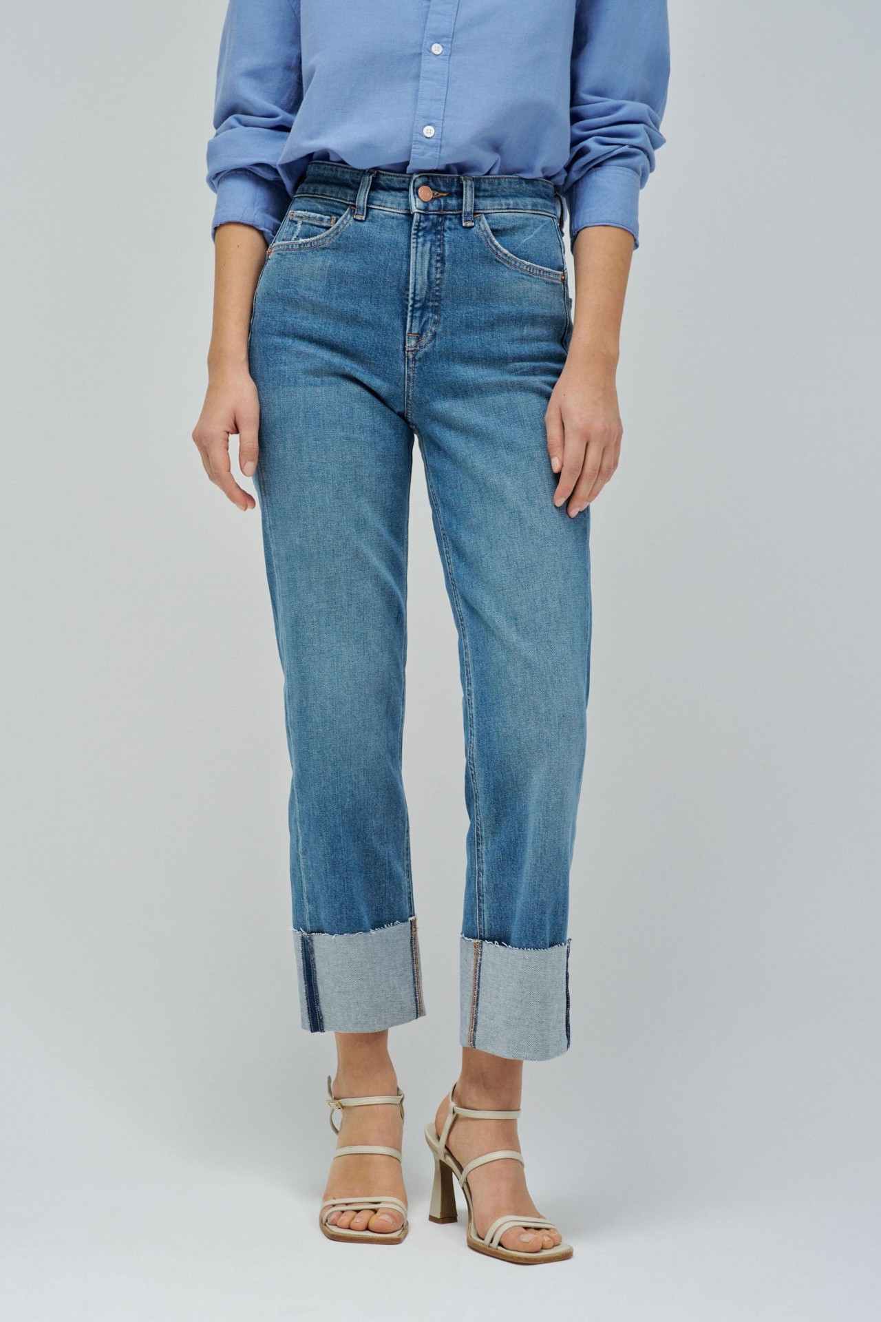 FAITH PUSH IN STRAIGHT JEANS