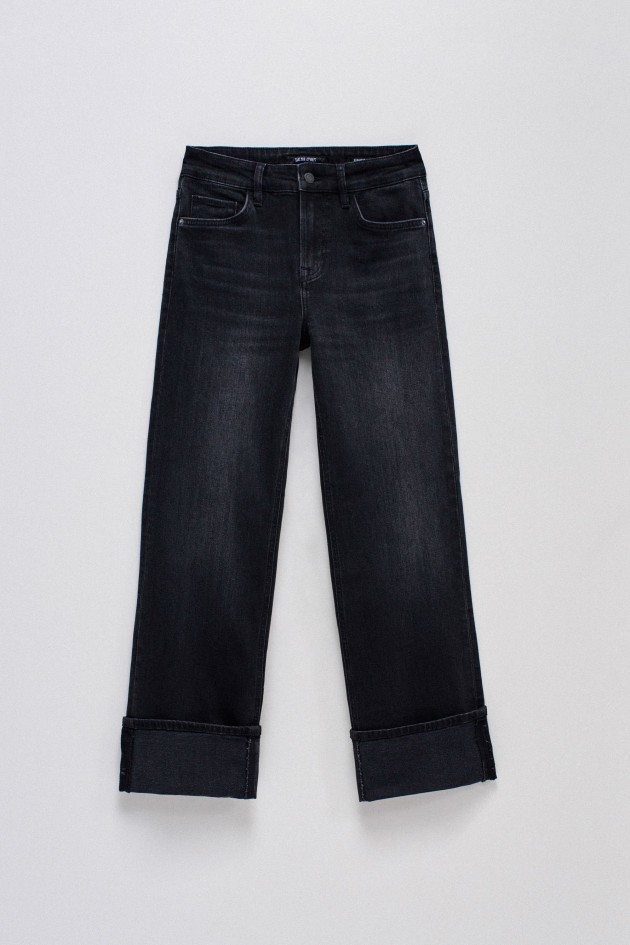 TRUE STRAIGHT JEANS