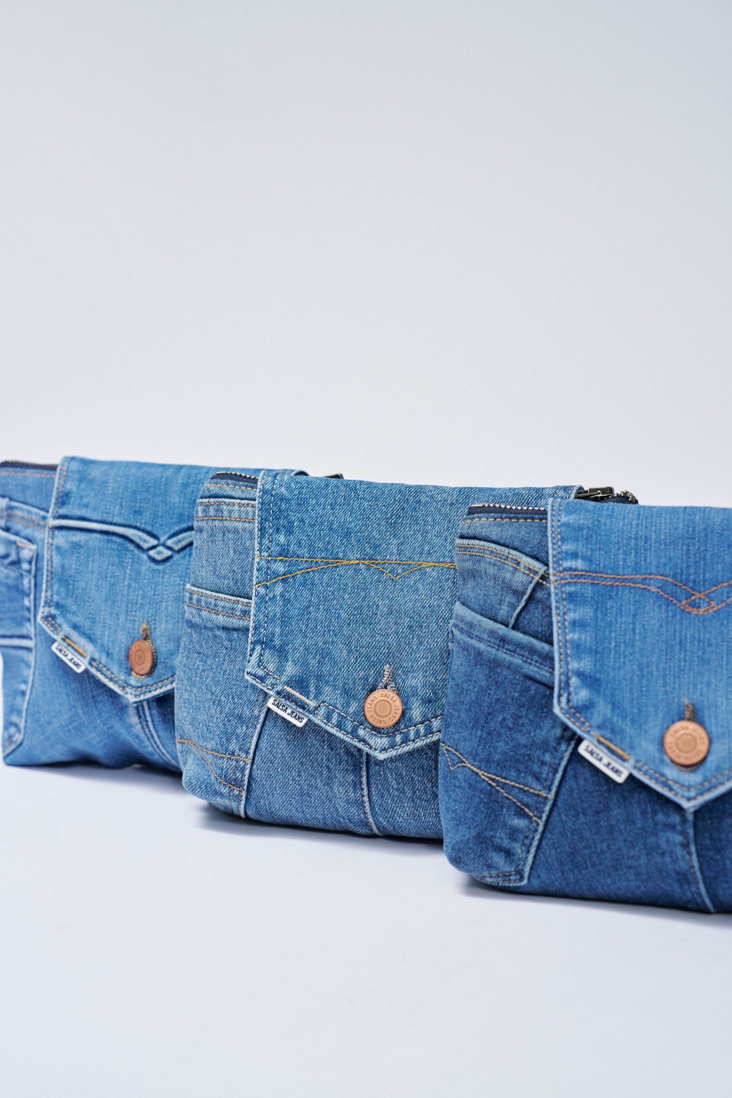NECESSAIRE INFINITY BLEU MOYEN AVEC RABAT