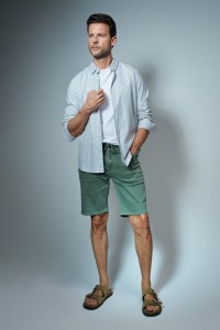 COLOURED DENIM S-ACTIV SHORTS