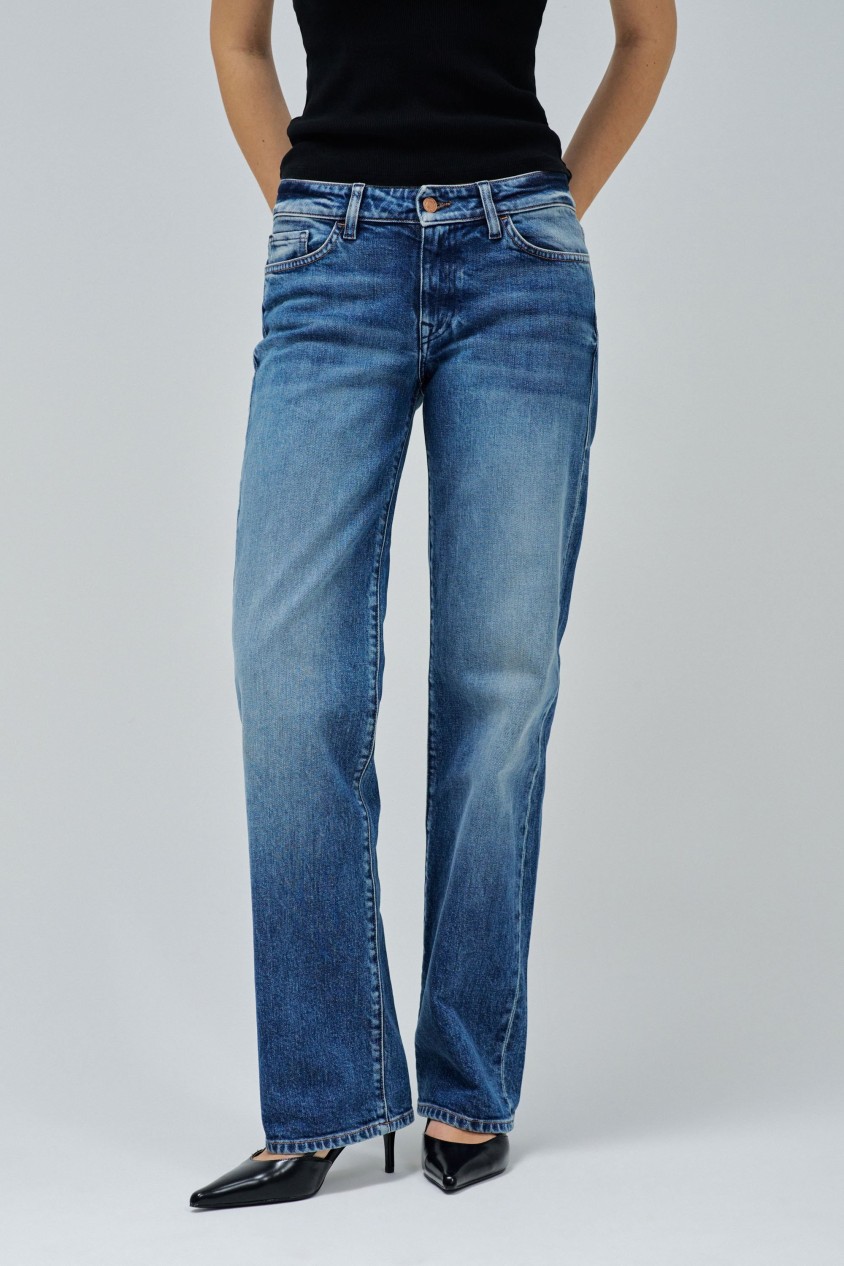 VAQUEROS LOW RISE STRAIGHT