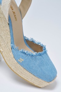 WEDGE HEEL ESPADRILLES IN DENIM