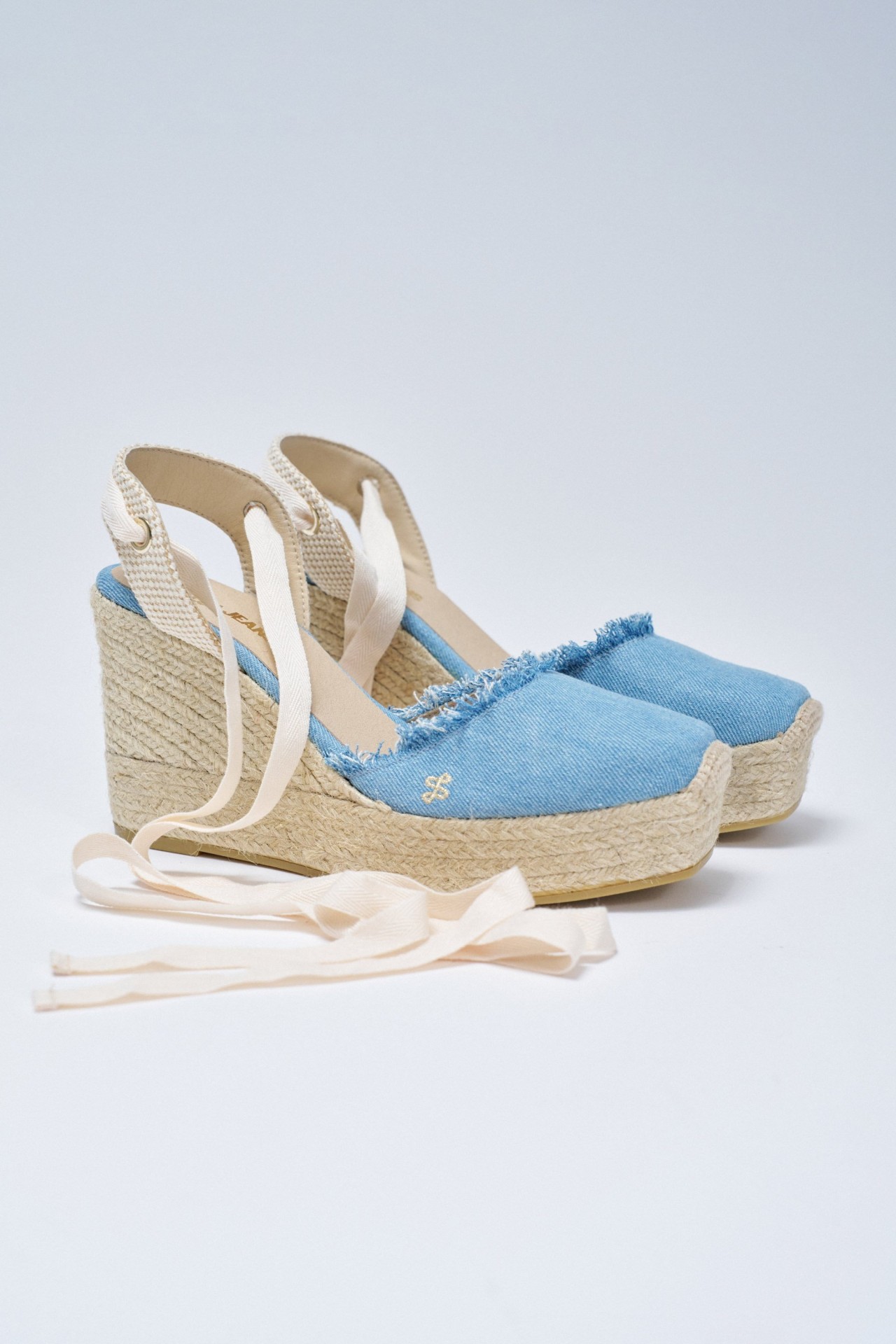 WEDGE HEEL ESPADRILLES IN DENIM