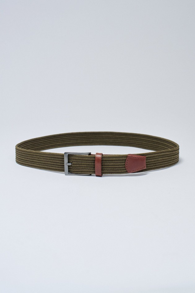 GEVLOCHTEN RIEM