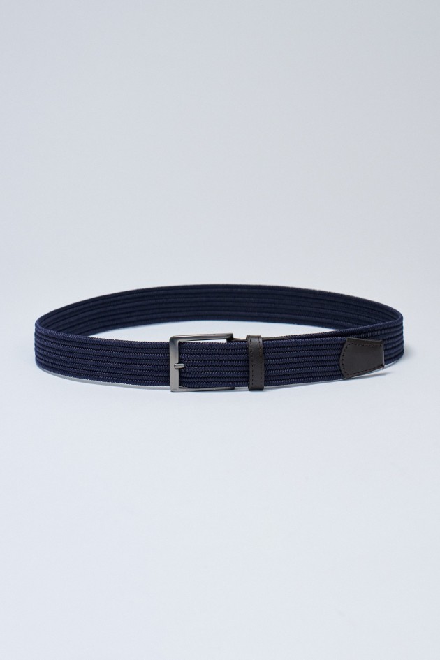 GEVLOCHTEN RIEM