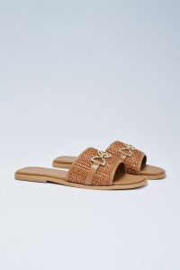 FLAT LEATHER SANDALS WITH RAFFIA
