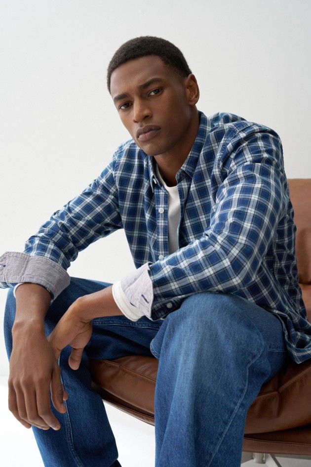 CAMISA CON PATRÓN DE CUADROS