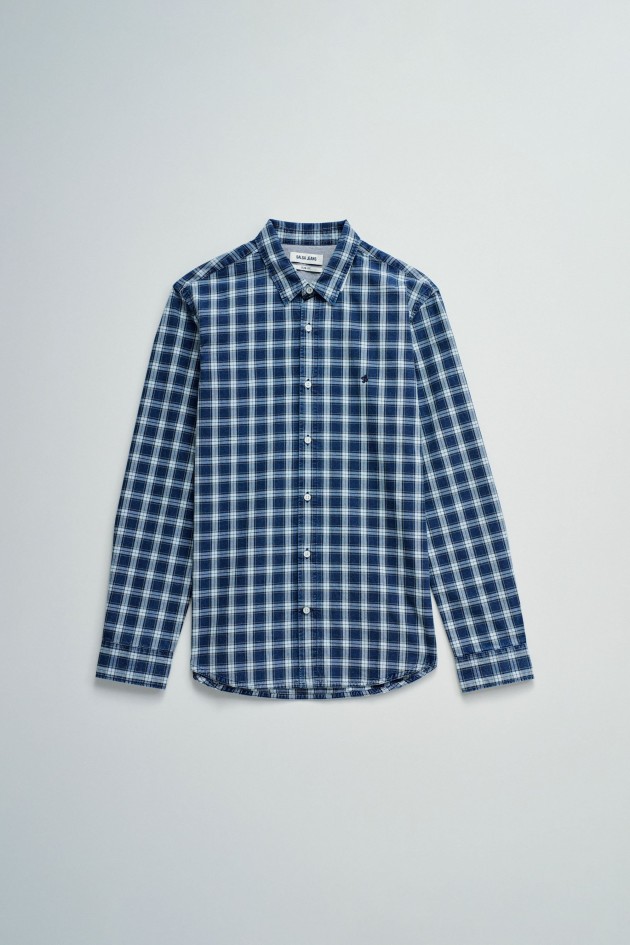 CAMISA CON PATRÓN DE CUADROS