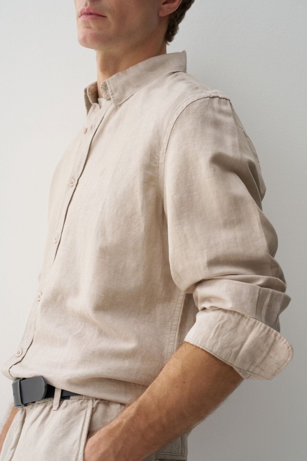 CAMISA CON MEZCLA DE LINO