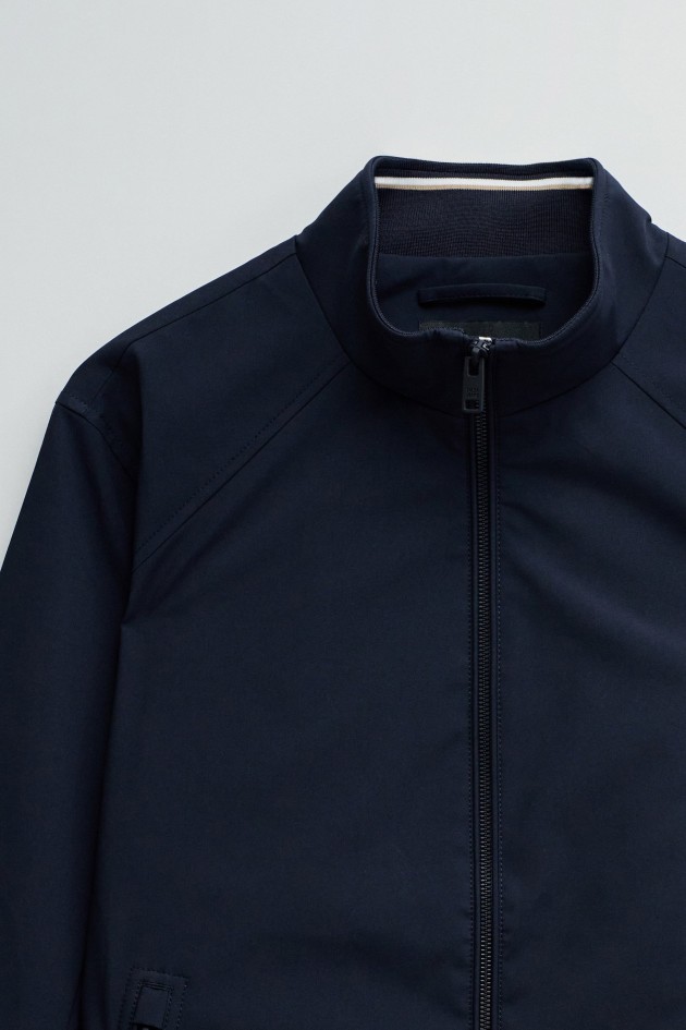 BOMBERJACKE