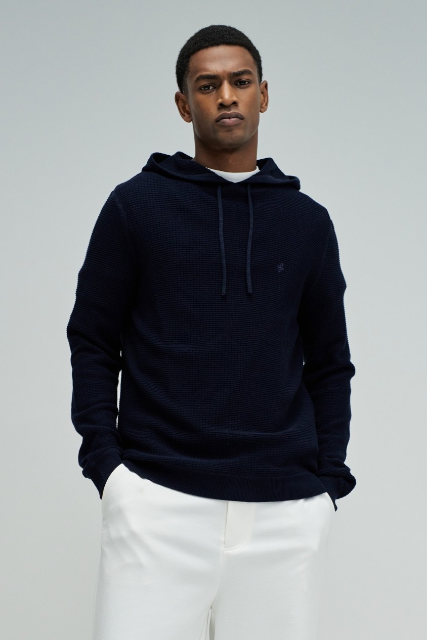 TEXTURED KNIT HOODIE