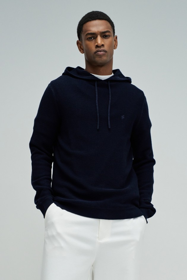 TEXTURED KNIT HOODIE