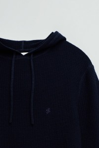 HOODIE EM MALHA TEXTURADA
