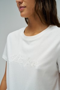 T-SHIRT WITH BRANDING