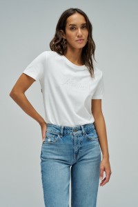 T-SHIRT WITH BRANDING