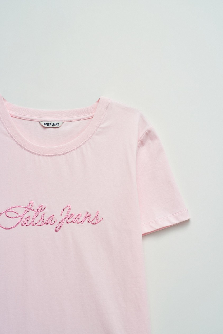 T-SHIRT AVEC BRANDING