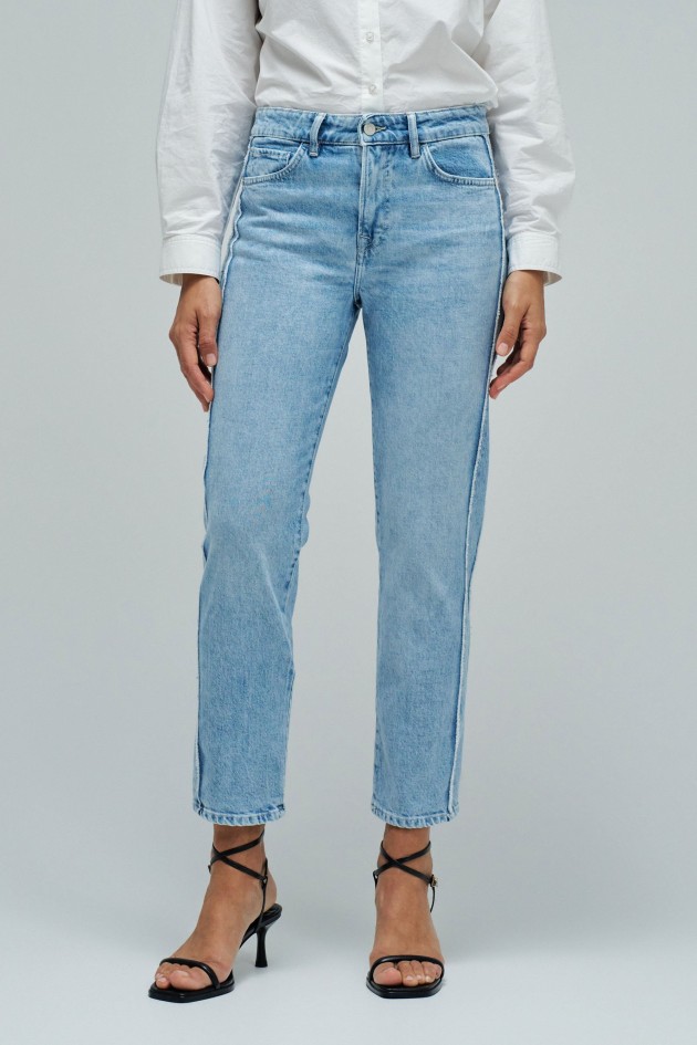 TRUE CROPPED SLIM JEANS