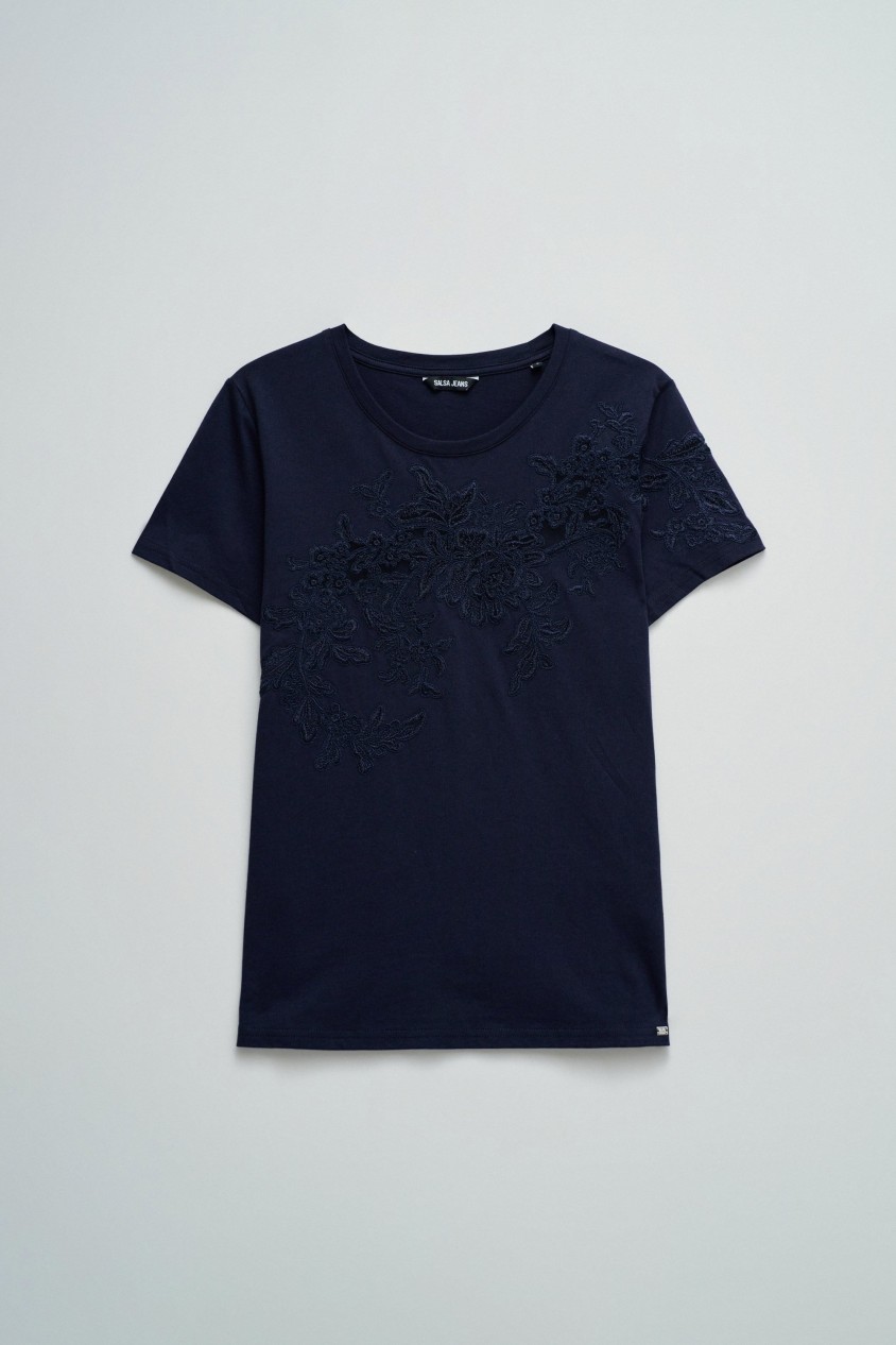 T-SHIRT COM RENDA