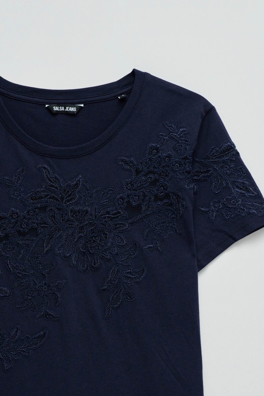 T-SHIRT COM RENDA
