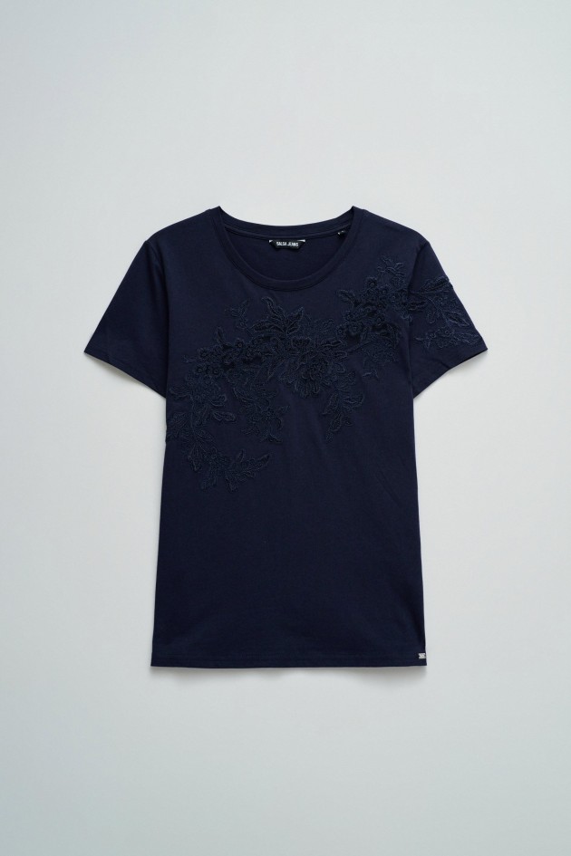 T-SHIRT WITH LACE