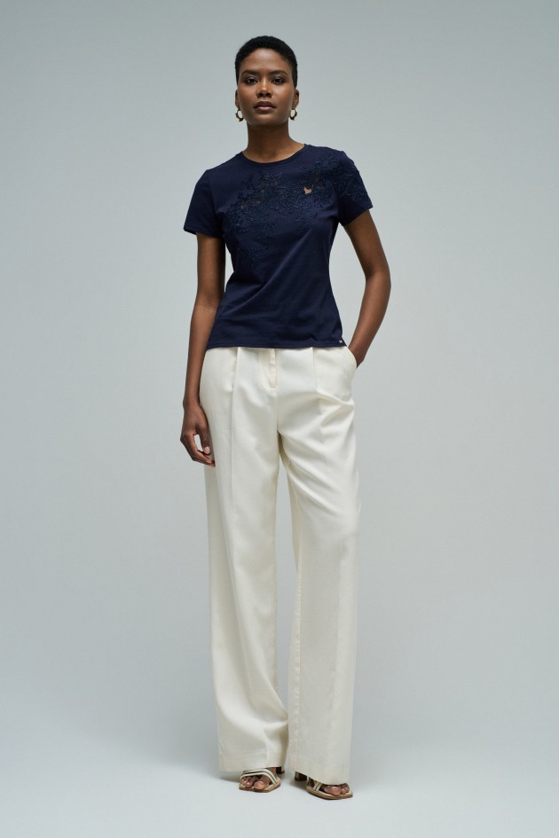 T-SHIRT WITH LACE