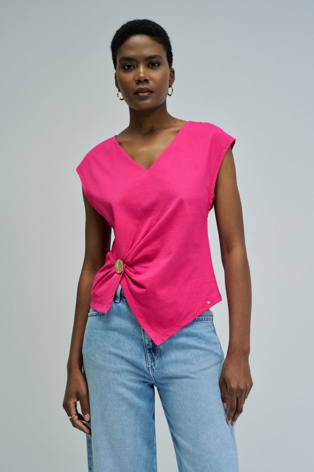 T-SHIRT MET GOUDE TOEPASSING